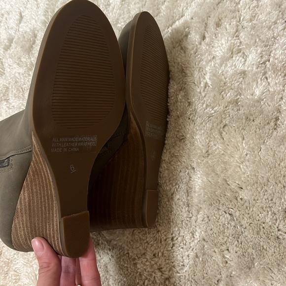 Report Footwear Guine Wedge Bootie Olive Green - Picture 9 of 12